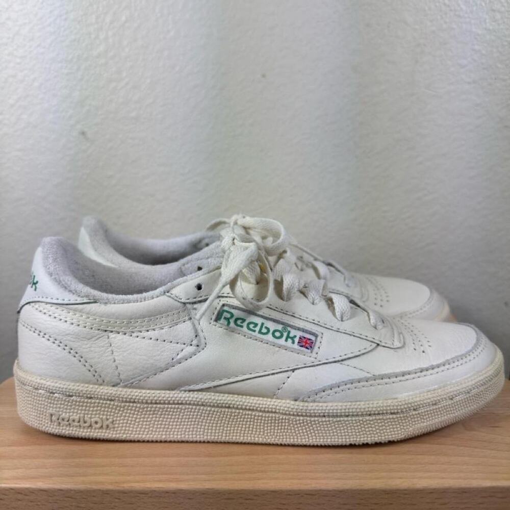 Classic reebok club c